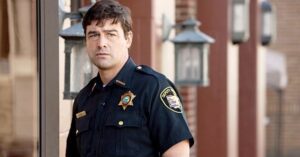 Before he gets to work on Lanterns, Kyle Chandler has a role in the Joe Carnahan crime thriller RIP alongside Matt Damon and Ben Affleck