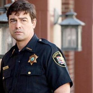 Before he gets to work on Lanterns, Kyle Chandler has a role in the Joe Carnahan crime thriller RIP alongside Matt Damon and Ben Affleck