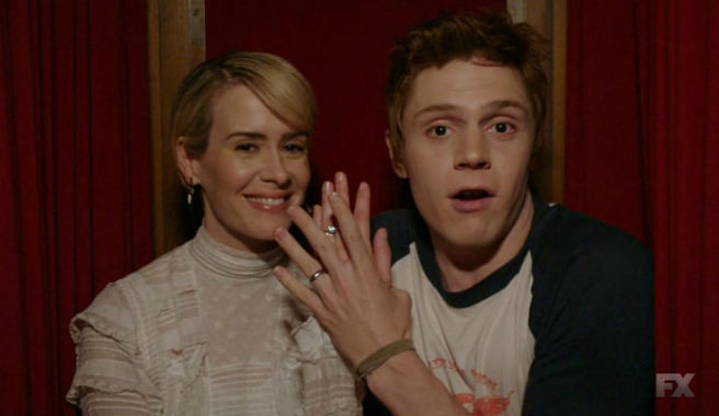 Sarah Paulson Evan Peters