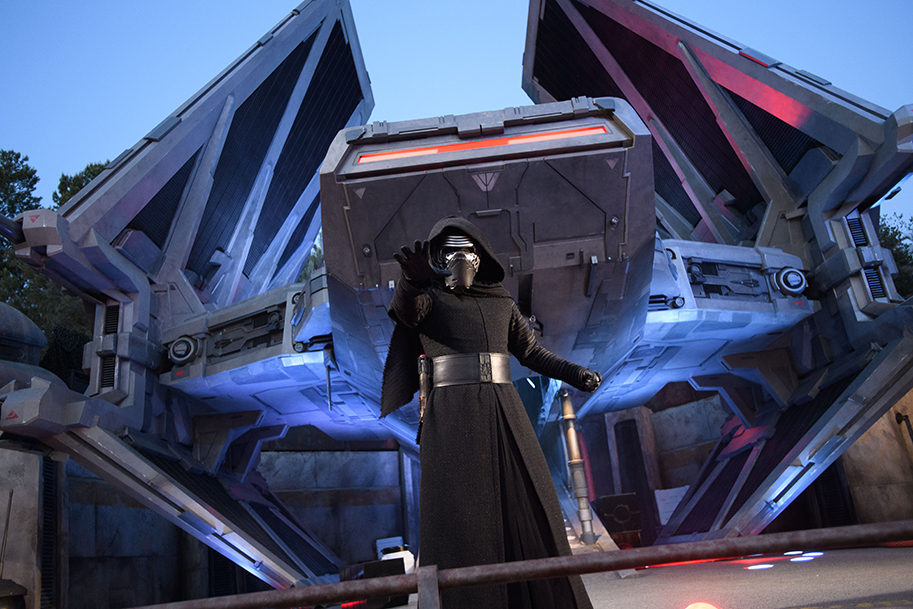 Star Wars, Galaxy's Edge, Colin Trevorrow, Tie Echelon, Kylo Ren