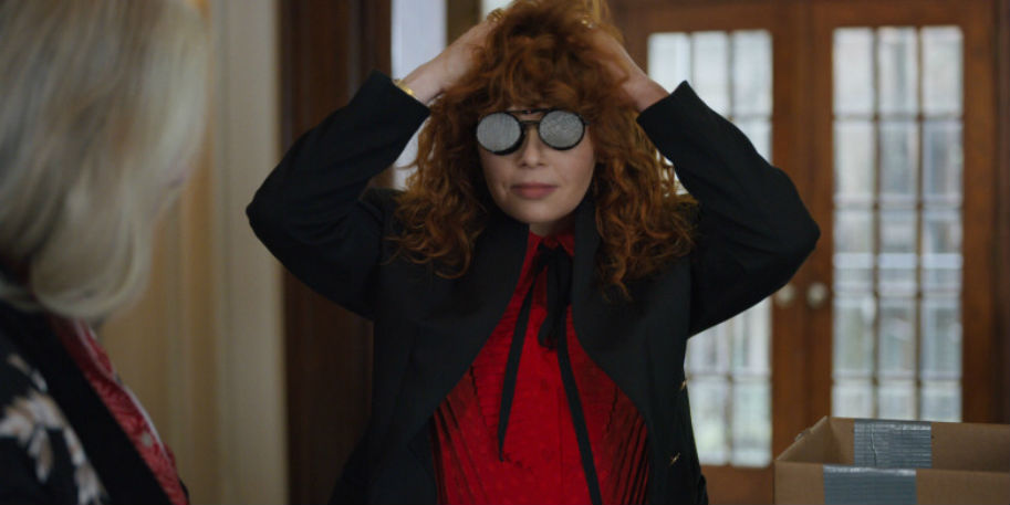 TV Review, Russian Doll, Netflix, Amy Poehler, Natasha Lyonne, comedy, Sitcom