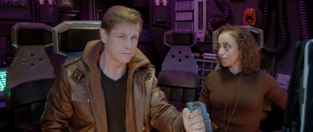Space Wars: Quest for the Deepstar - Review (2023)  Michael Paré, Olivier  Gruner & Sarah French 