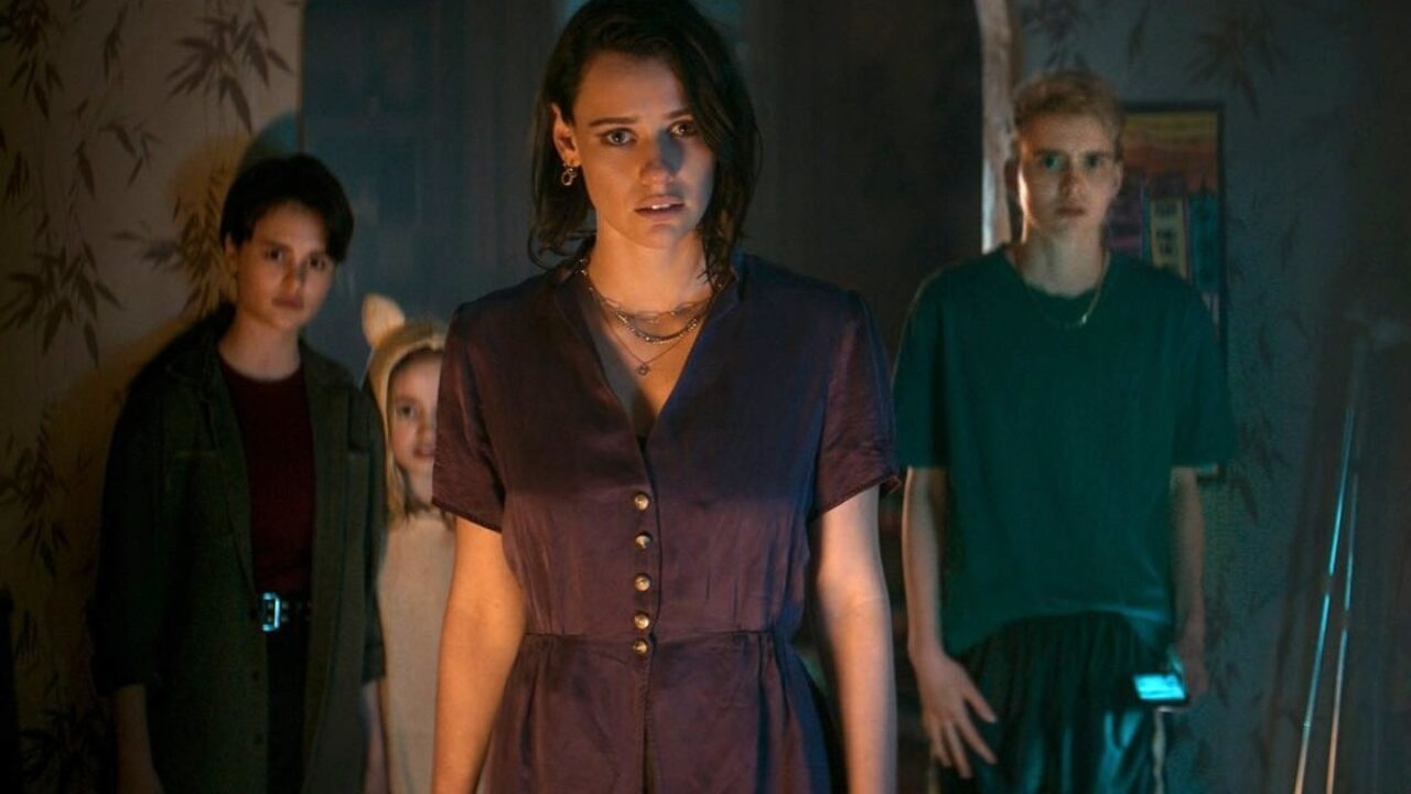 Evil Dead Rise Trailer Teases Deadite Mom, Gross-Out Gore and, Yes
