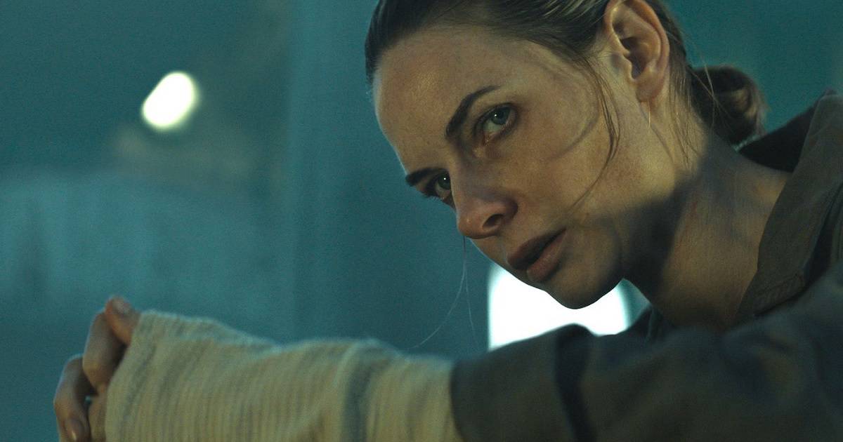 Silo Teaser Trailer Rebecca Ferguson Stars In Sci Fi Mystery Series