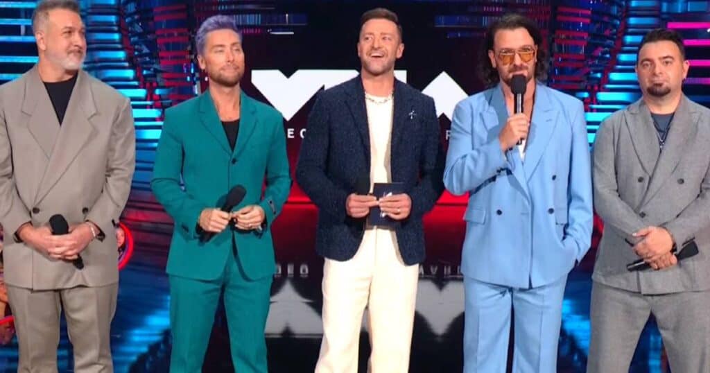 Justin Timberlake Reunites With 'N Sync At MTV Video Music Awards