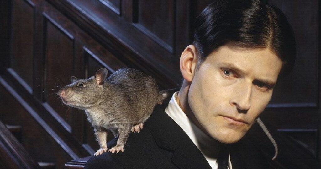 Crispin Glover Willard