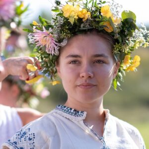 Florence Pugh felt she abused herself during the making of Ari Aster's Midsommar and won't work on something like that again