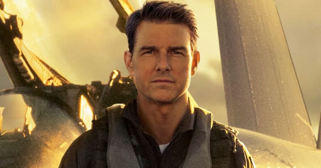 Tom Cruise surprises Top Gun: Maverick fans at special screening