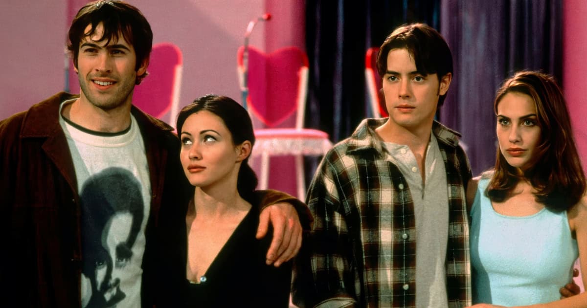 Kevin Smith says Mallrats sequel is back on the table — snoochie boochies!