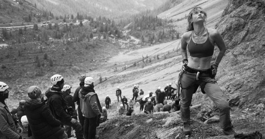 Lily James, BTS, Cliffhanger