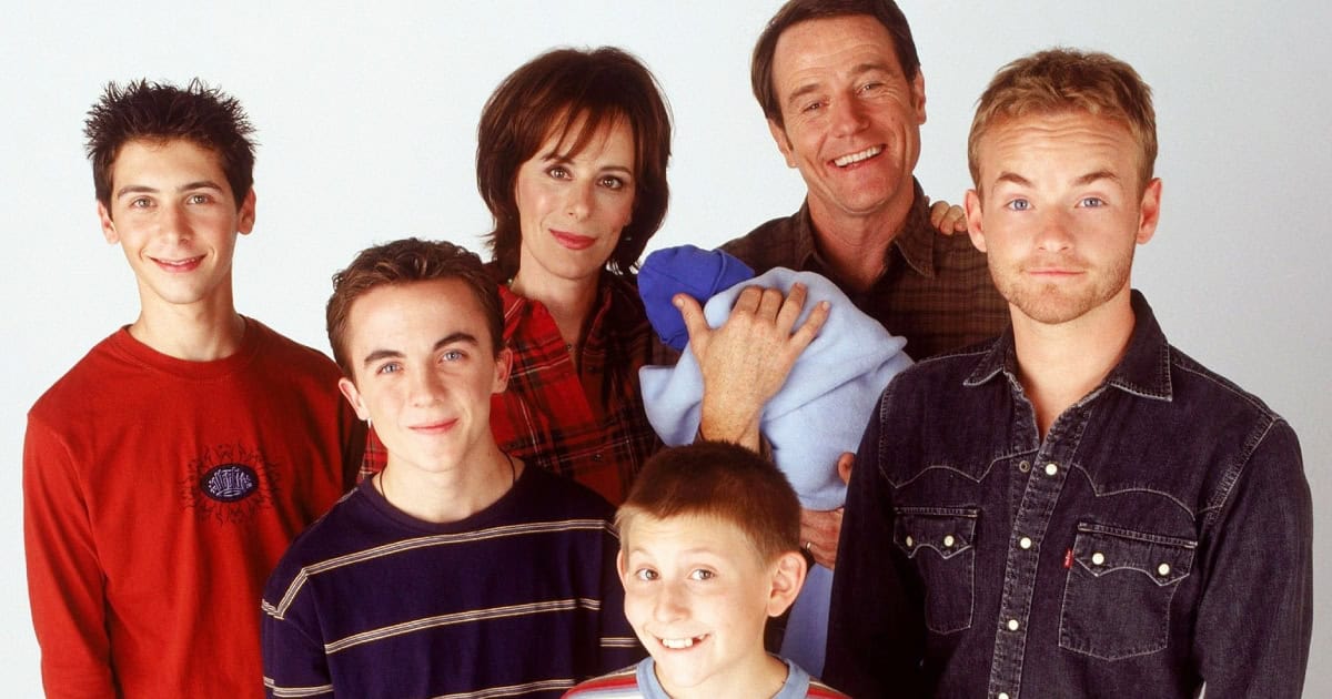 Good guy Bryan Cranston still calls Frankie Muniz every few weeks