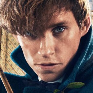 Eddie Redmayne is joining Julia Roberts and Elizabeth Olsen in the thriller Panic Carefully, directed by Sam Esmail