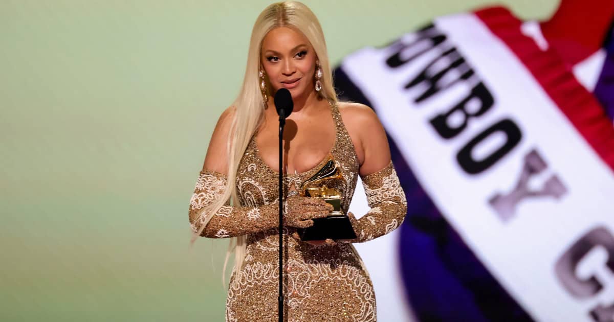 Beyoncé & Kendrick Lamar win big at Grammys; Swift & Eilish leave empty-handed